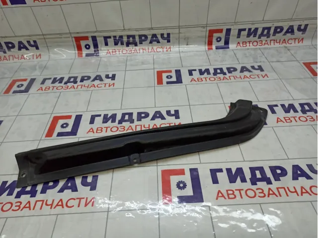 Водосток правый Mercedes-Benz GL-класс A1646931233