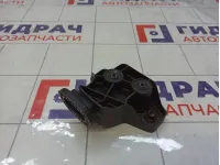 Кронштейн бампера заднего левый Mercedes-Benz GL-класс A1648800130