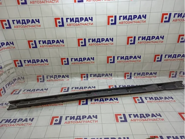 Кронштейн подножки правый Mercedes-Benz GL-класс A1646981230