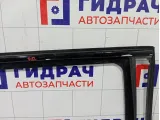 Уплотнитель стекла заднего правого Mercedes-Benz GL-класс A1667350425