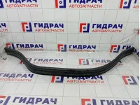 Уплотнитель капота Mercedes-Benz GL-класс A1668870098