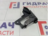 Крючок капота Mercedes-Benz GL-класс A2048800064