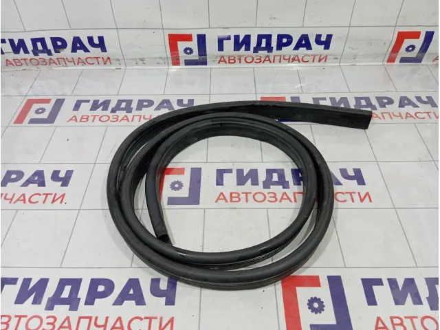 Уплотнитель капота Mercedes-Benz GL-класс A1668870198