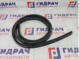 Уплотнитель капота Mercedes-Benz GL-класс A1668870198