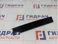 Накладка стекла глухого заднего левого Mercedes-Benz GL-класс A1666700187