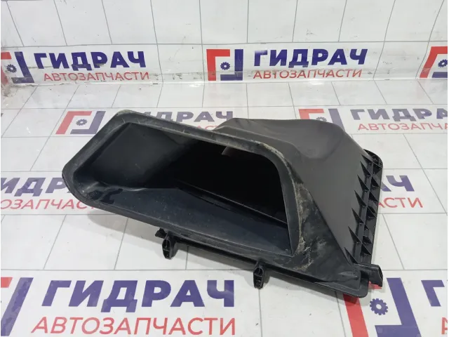 Крышка воздушного фильтра Mercedes-Benz GL-класс A1668300053
