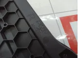 Накладка пола багажника правая Mercedes-Benz GL-класс A1666841431