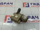 Дефлектор воздушный левый Mercedes-Benz GL-класс A1668301554