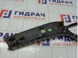 Накладка торпедо правая Mercedes-Benz GL-класс A1666801871