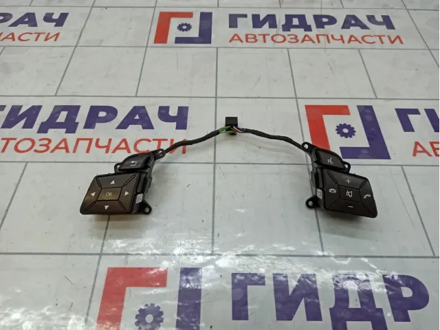 Блок кнопок в рулевое колесо Mercedes-Benz GL-класс A16690528008490