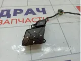 Блок кнопок в рулевое колесо Mercedes-Benz GL-класс A16690528008490
