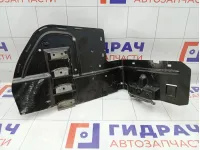 Кронштейн крепления аккумулятора (АКБ) Mercedes-Benz M-класс A1635848217