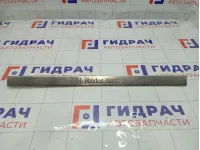 Накладка порога внутренняя передняя правая Mercedes-Benz M-класс A1636860820