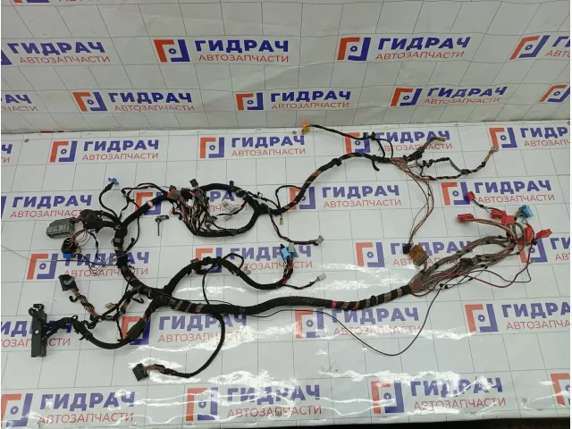 Проводка (коса) салонная в торпедо Mercedes-Benz M-класс A1635409932