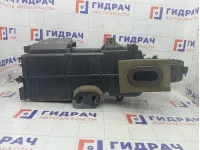 Крышка корпуса отопителя (печки) Mercedes-Benz M-класс A1638302362