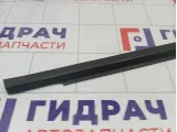 Накладка стекла заднего правого Mercedes-Benz M-класс A1637301224