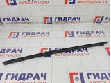 Уплотнитель стекла переднего левого Mercedes-Benz M-класс A1637201724