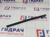 Уплотнитель стекла заднего левого Mercedes-Benz M-класс A1637300324