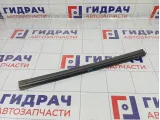 Уплотнитель стекла заднего правого Mercedes-Benz M-класс A1637300424
