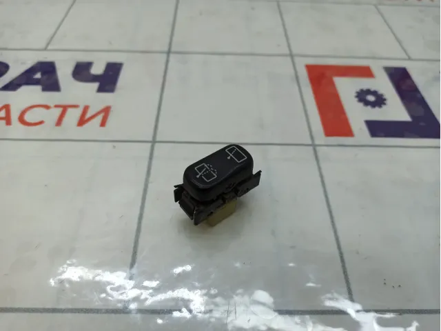 Кнопка омывателя стекла заднего Mercedes-Benz M-класс A1638200310