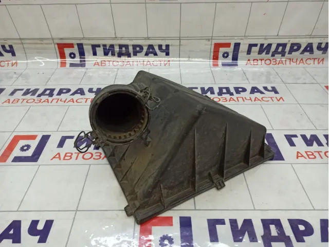 Крышка воздушного фильтра Mercedes-Benz M-класс A1635050060