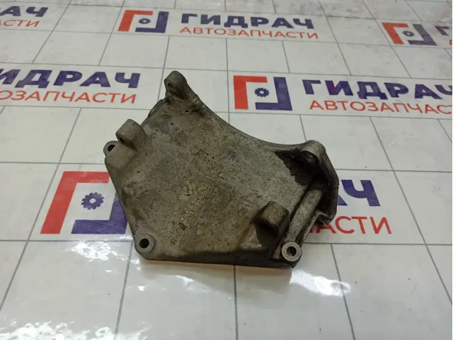 Кронштейн генератора Mercedes-Benz M-класс A1111550135
