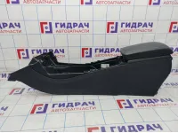 Консоль центральная с подлокотником Mercedes-Benz CLA 200 (C117) A1766801300. Дефект.