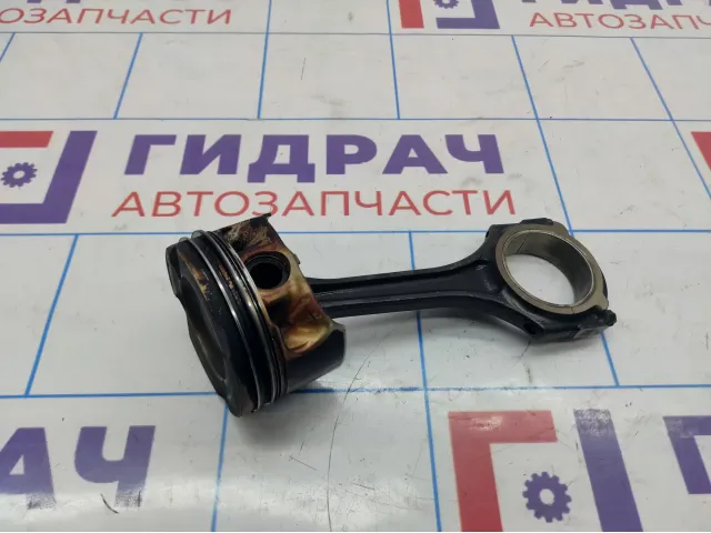 Поршень Mercedes-Benz CLA 200 (C117) 2700300320. С шатуном.