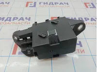 Крепление дополнительного аккумулятора Mercedes-Benz CLA 200 (C117) 2465450440. Дефект.