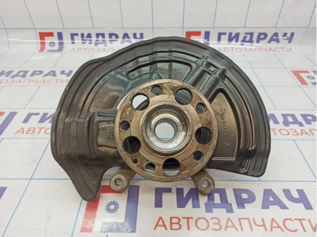 Кулак поворотный передний правый Mercedes-Benz CLA 200 (C117) 2463320200.