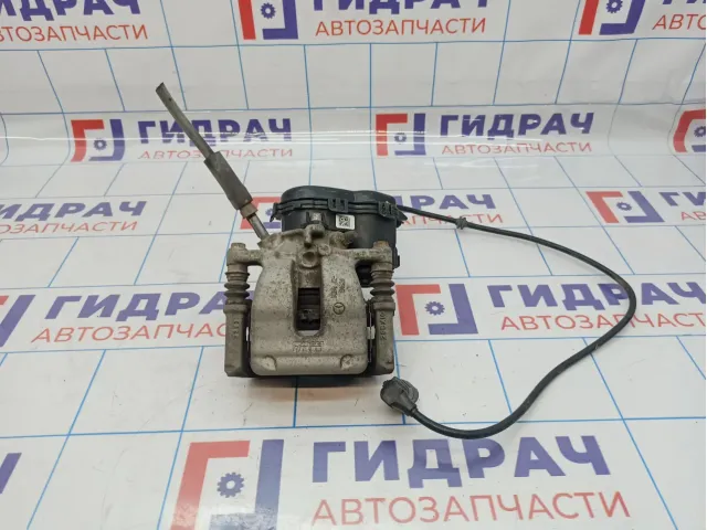 Суппорт тормозной задний правый Mercedes-Benz CLA 200 (C117) 0004232481.