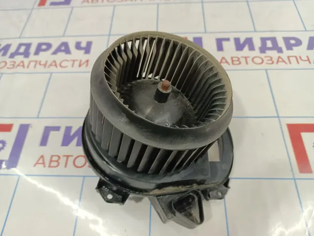 Моторчик отопителя Mercedes-Benz CLA 200 (C117) 2469064200.