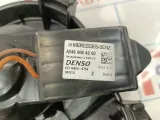 Моторчик отопителя Mercedes-Benz CLA 200 (C117) 2469064200.