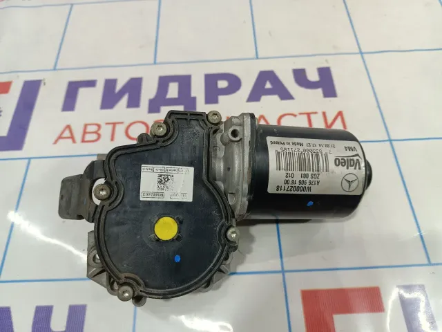 Моторчик стеклоочистителя передний Mercedes-Benz CLA 200 (C117) 1769061800.
