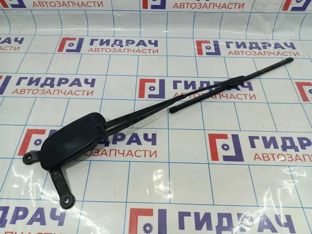 Поводок стеклоочистителя передний правый Mercedes-Benz CLA 200 (C117) 1768200144.