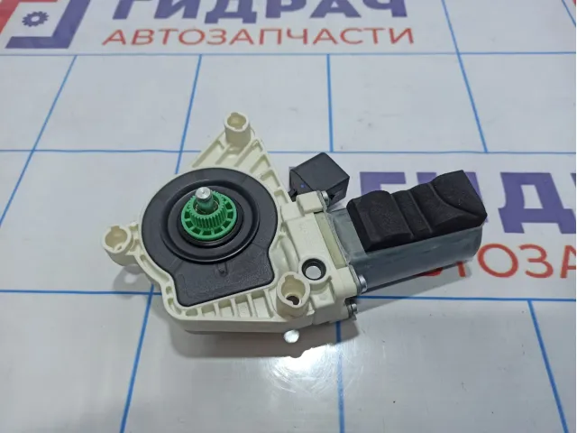 Моторчик стеклоподъемника задний левый Mercedes-Benz CLA 200 (C117) 2078200642.