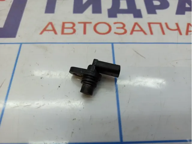 Датчик положения распредвала Mercedes-Benz CLA 200 (C117) 2709050400.