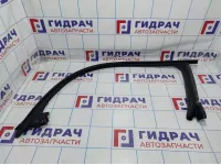 Уплотнитель стекла передний левый Mercedes-Benz CLS-Class 500 (W219) 2197200254