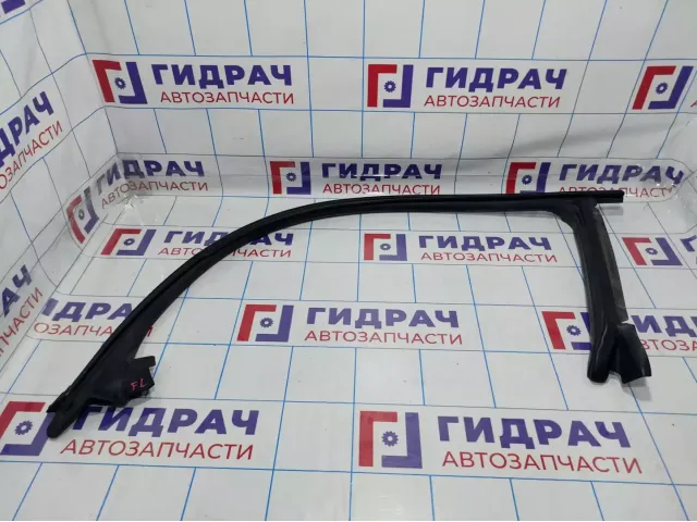 Уплотнитель стекла передний левый Mercedes-Benz CLS-Class 500 (W219) 2197200254