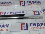 Накладка стекла переднего левого Mercedes-Benz CLS-Class 500 (W219) 2197200124
