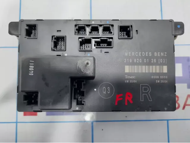 Блок комфорта двери передний правый Mercedes-Benz CLS-Class 500 (W219) 2198200126