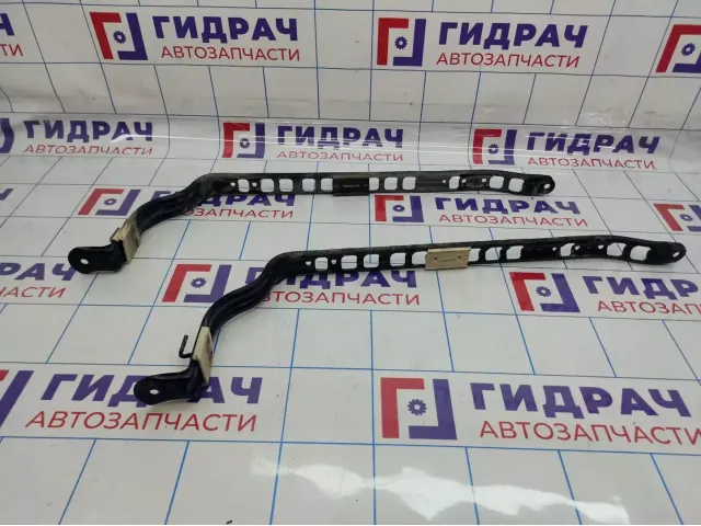 Лента крепления бензобака Mercedes-Benz CLS-Class 500 (W219)