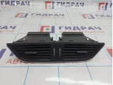 Дефлектор воздушный центральный Mercedes-Benz CLS-Class 500 (W219) 2198300054