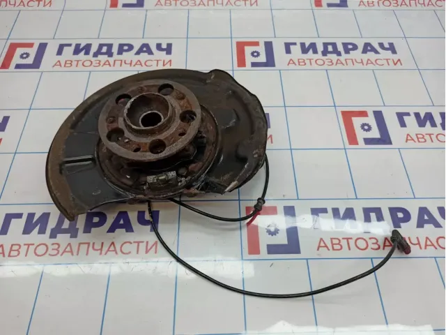 Кулак поворотный задний левый Mercedes-Benz CLS-Class 500 (W219) 2113508308