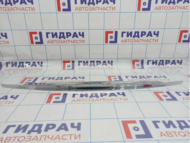 Накладка крышки багажника Mercedes-Benz CLS-Class 500 (W219) 2197580002