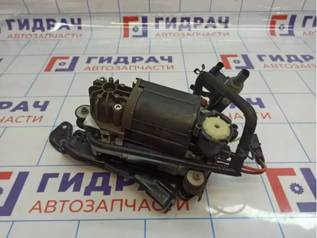 Насос регулировки подвески Mercedes-Benz CLS-Class 500 (W219) 2113200304