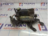 Насос регулировки подвески Mercedes-Benz CLS-Class 500 (W219) 2113200304