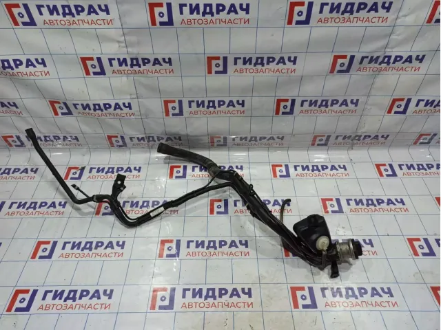 Горловина топливного бака Mercedes-Benz CLS-Class 500 (W219) 2114702820