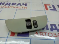 Кнопка открывания люка Mercedes-Benz ML55AMG (W163)
