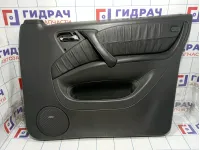 Обшивка двери передней правой Mercedes-Benz ML55AMG (W163) 1637202070